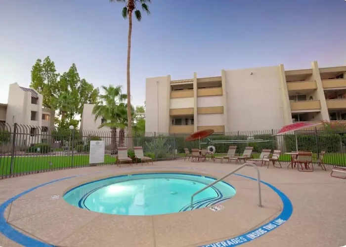 Apartment 2 Bedroom 1st Floor Near Old Town Scottsdale